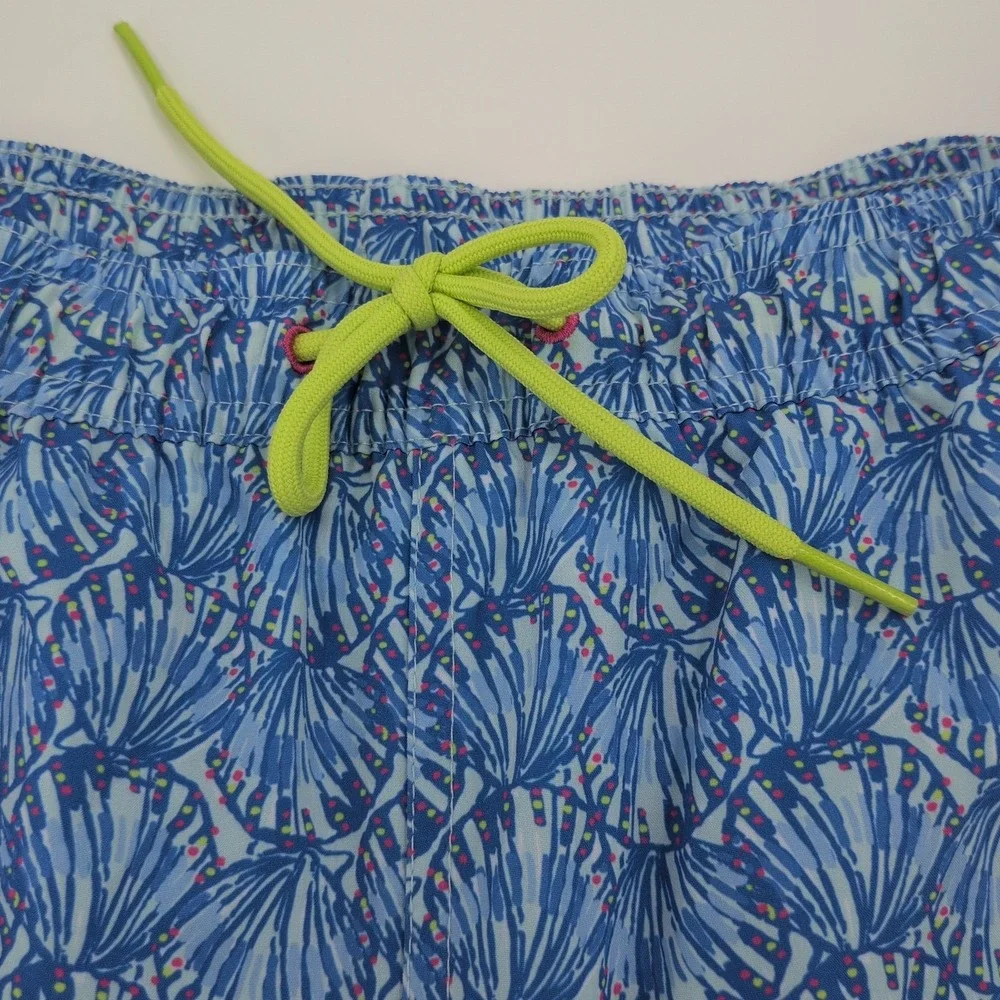 Vineyard Vines Mens Chappy Swim Trunks Blue Seashells Size Large 4.5